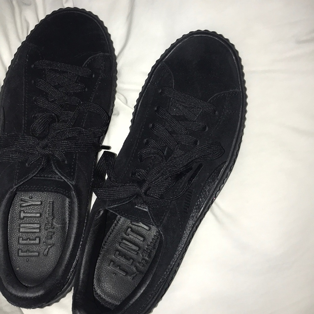 FENTY platform sneakers🖤🖤